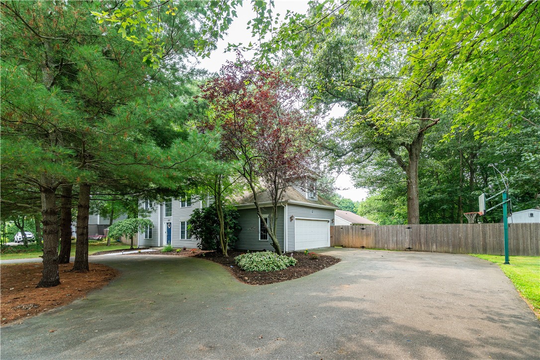 195 Oakland Beach Avenue