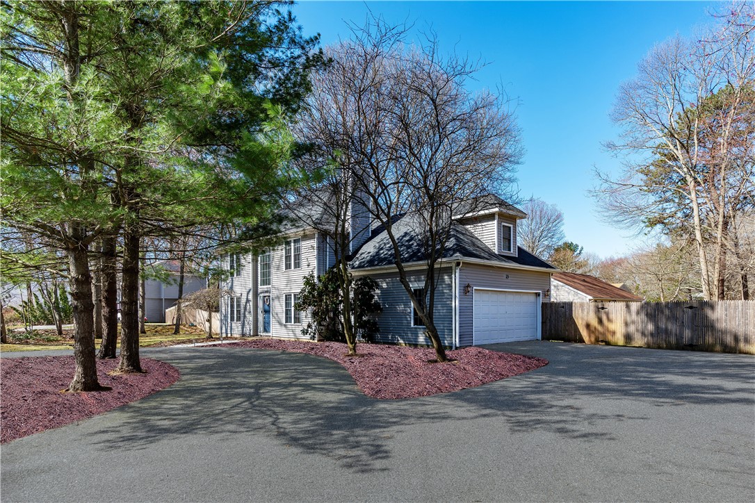 195 Oakland Beach Avenue