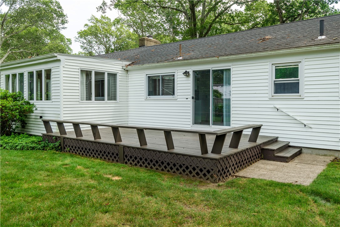 Warwick, Rhode Island 02886, United States, 3 Bedrooms Bedrooms, ,2 BathroomsBathrooms,Residential,Active,171841