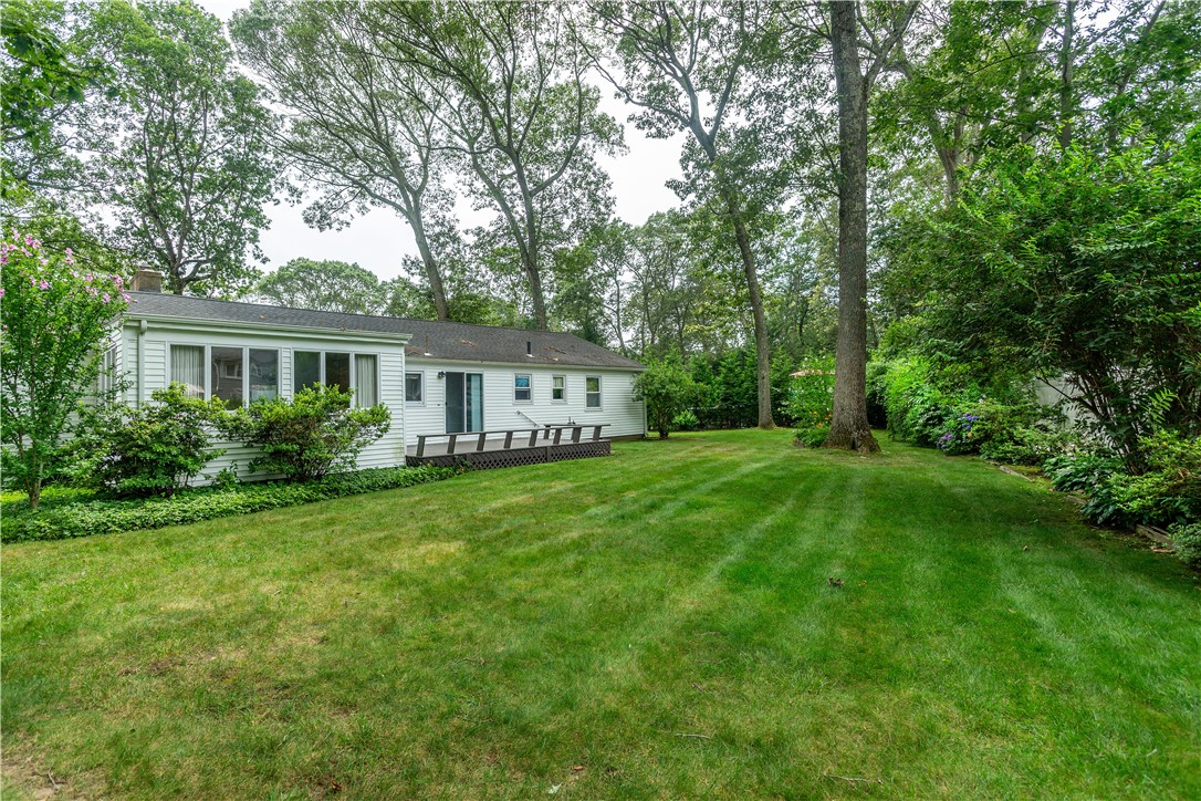 Warwick, Rhode Island 02886, United States, 3 Bedrooms Bedrooms, ,2 BathroomsBathrooms,Residential,Active,171841