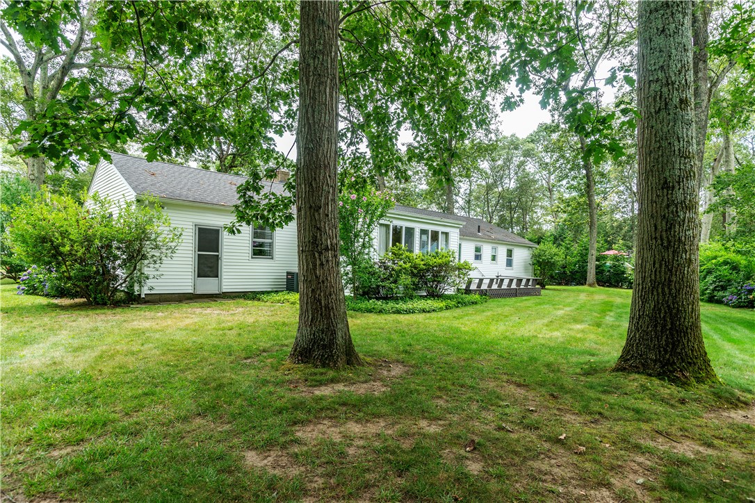 Warwick, Rhode Island 02886, United States, 3 Bedrooms Bedrooms, ,2 BathroomsBathrooms,Residential,Active,171841