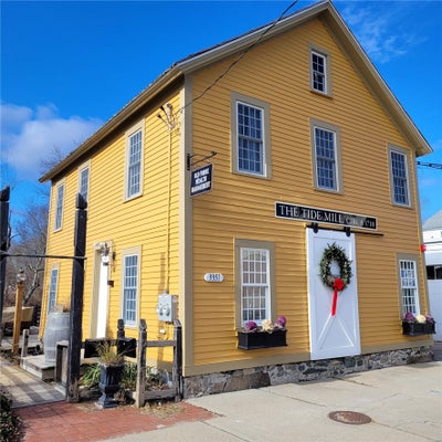 3351 POST RD, WARWICK, RI 02886 - Image 84362b9fbfa6c6d48a3c8aabbcffb64f/129771767