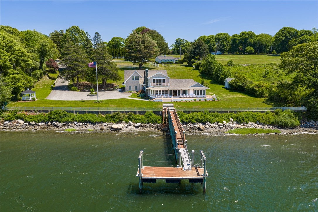 149 Nanaquaket Road