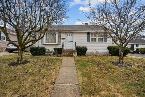 14 Maxfield Avenue East Providence RI 