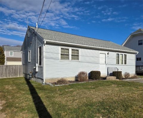 39 Elizabeth Road Narragansett RI 02882