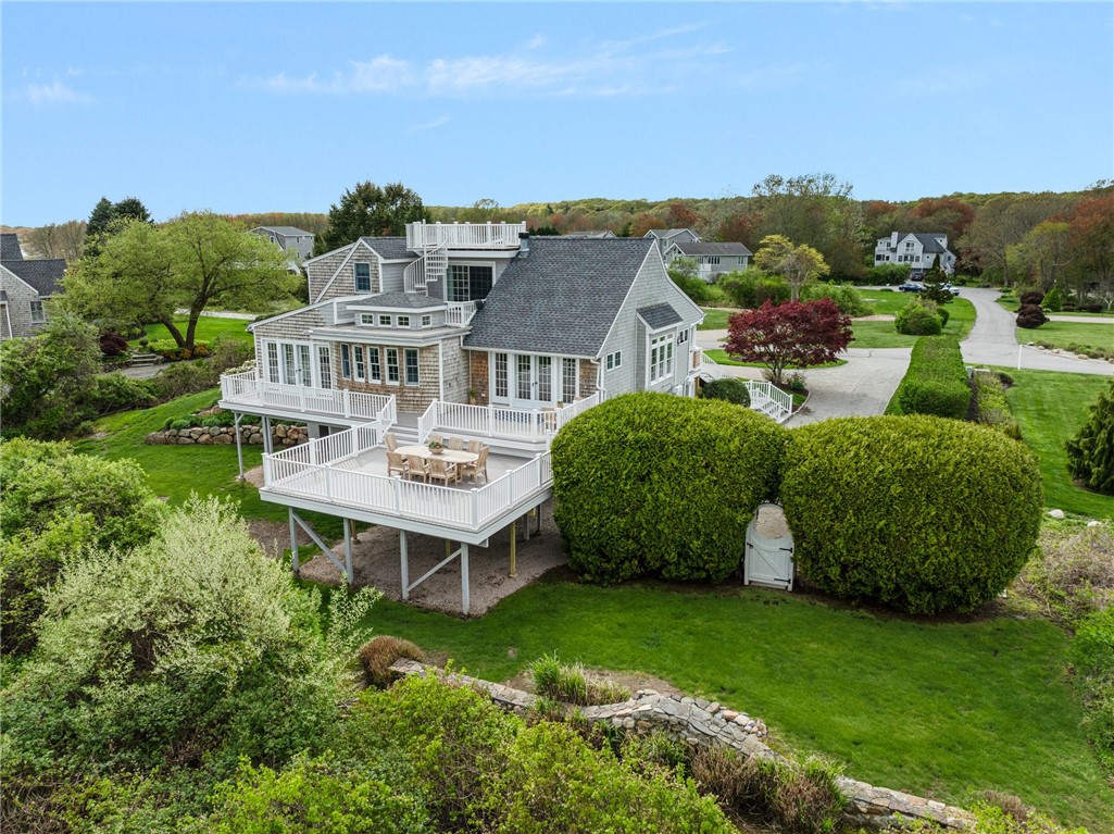 41 West Willow Lane