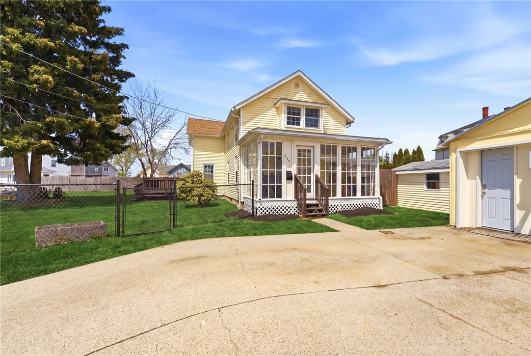 40 Jackson Avenue