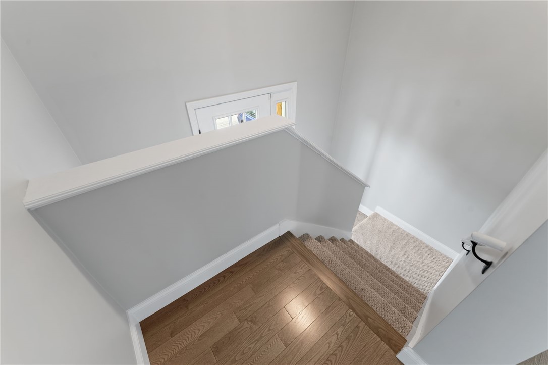 Richmond, Rhode Island 02898, United States, 2 Bedrooms Bedrooms, ,2 BathroomsBathrooms,Residential,Active,151433