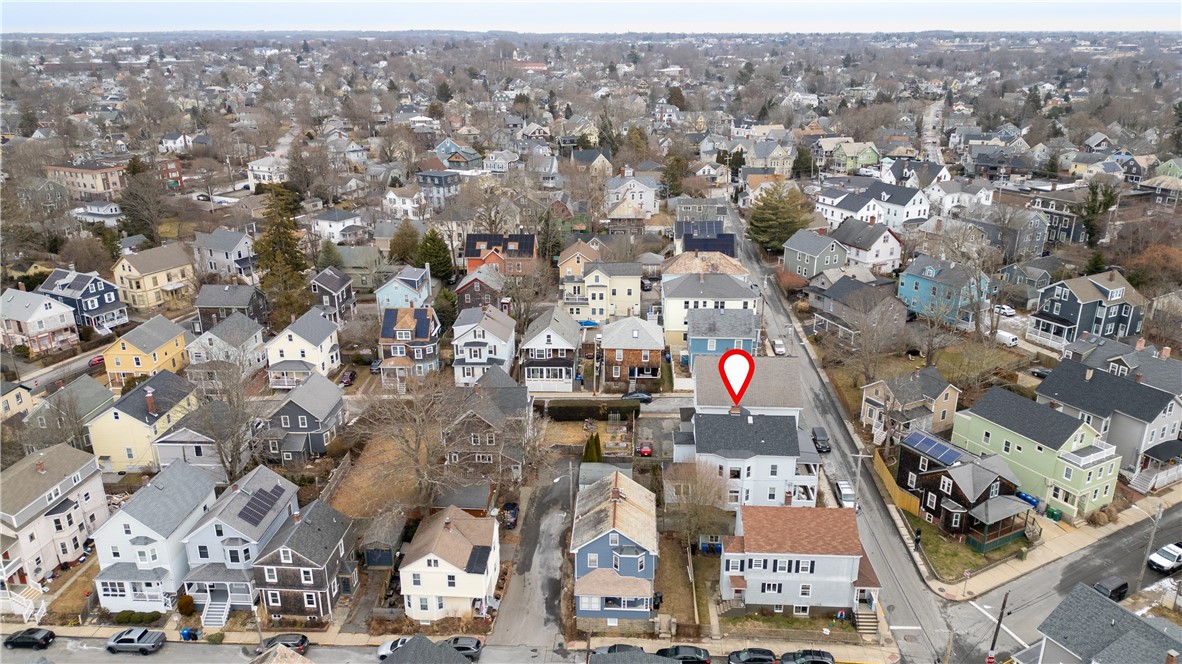 Newport, Rhode Island 02840, United States, 6 Bedrooms Bedrooms, ,3 BathroomsBathrooms,Residential,Pending,15661