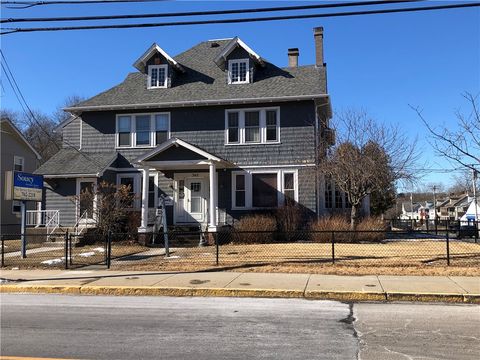 366 Rathbun Street Woonsocket RI 02895