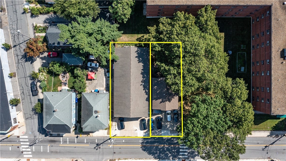 457 Douglas Avenue 461