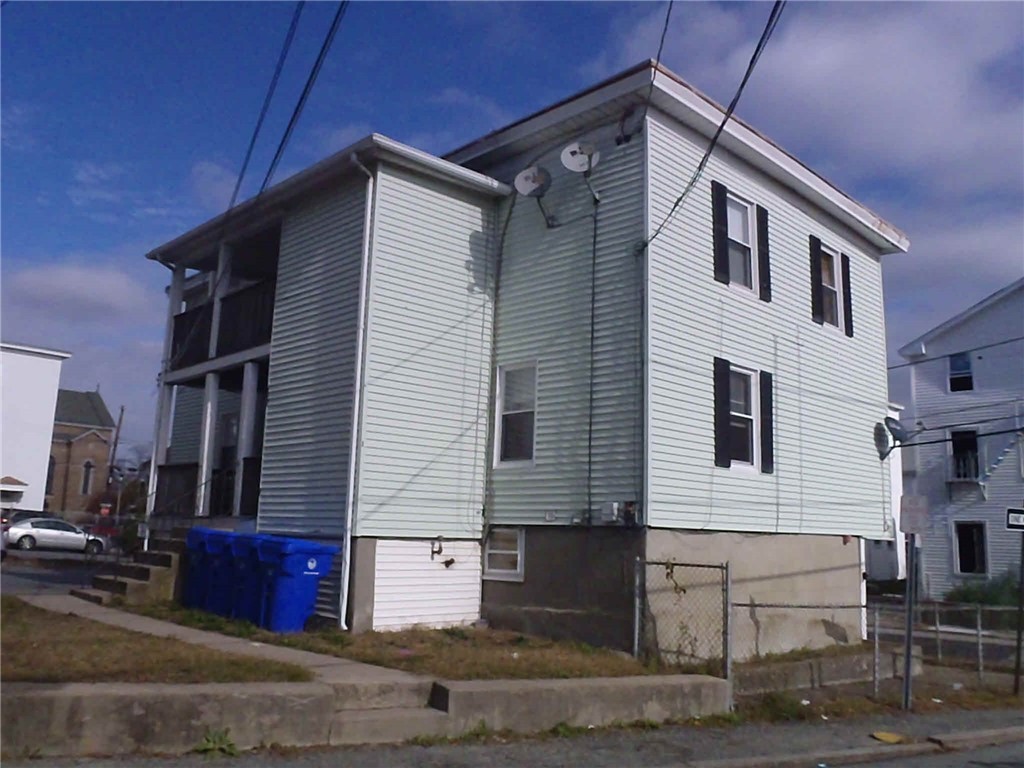 1 7 Carson Street
