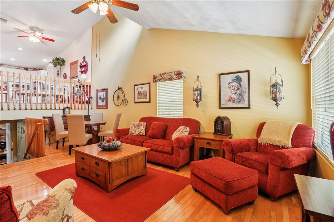 11 College Hill Road 4A