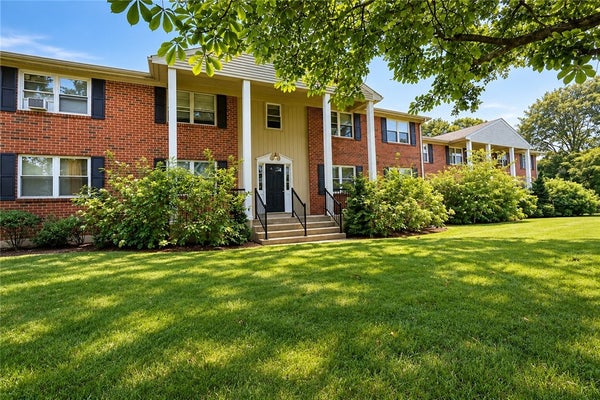 70 CARROLL AVE UNIT 609, NEWPORT, RI 02840 - Image 865915508ff55a3d04facffafd6cfd0f/2575273161