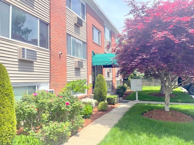 45 Urban Avenue