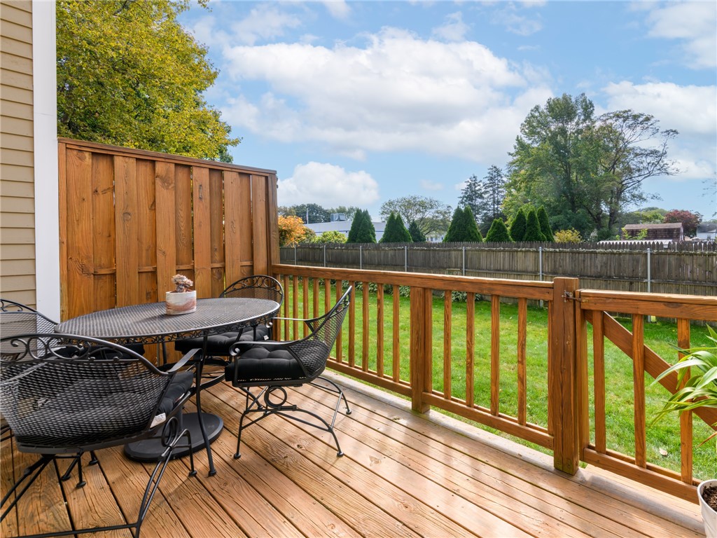 735 Willet Avenue 806
