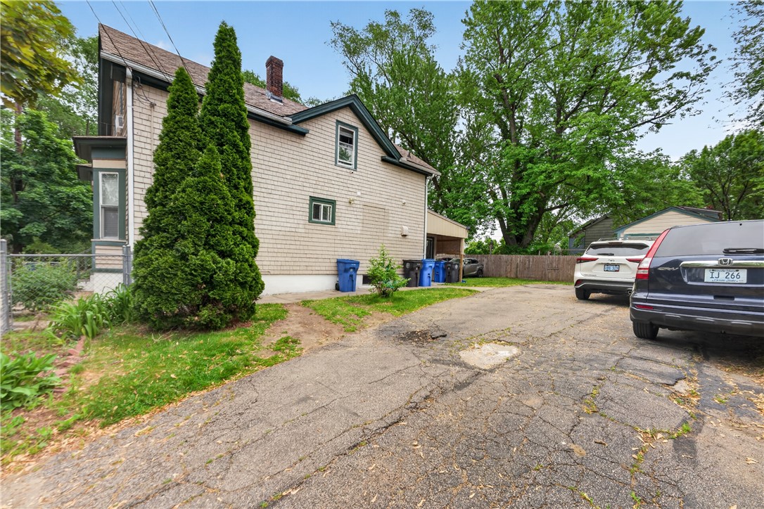 8 Arlington Avenue