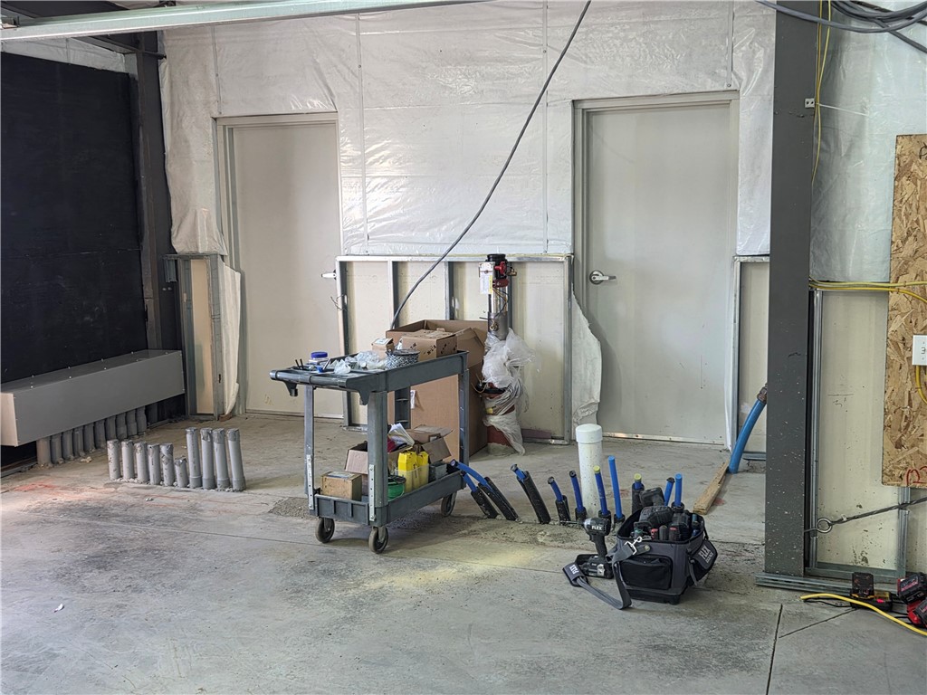 North Kingstown, Rhode Island 02852, United States, ,Commercial,Pending,109742