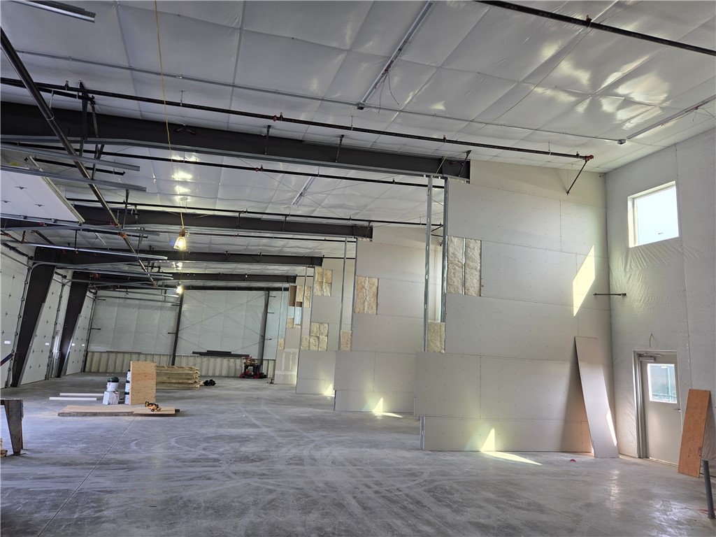 North Kingstown, Rhode Island 02852, United States, ,Commercial,Pending,109742