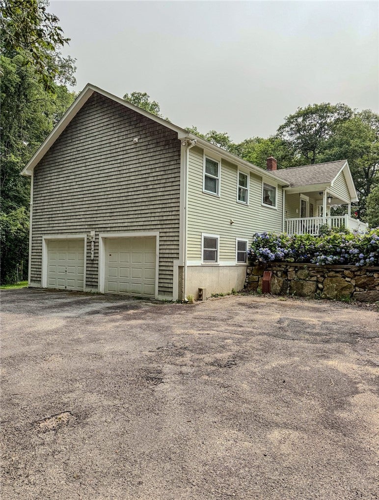 552 Main Street