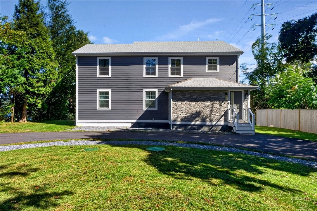 3 Narragansett Boulevard
