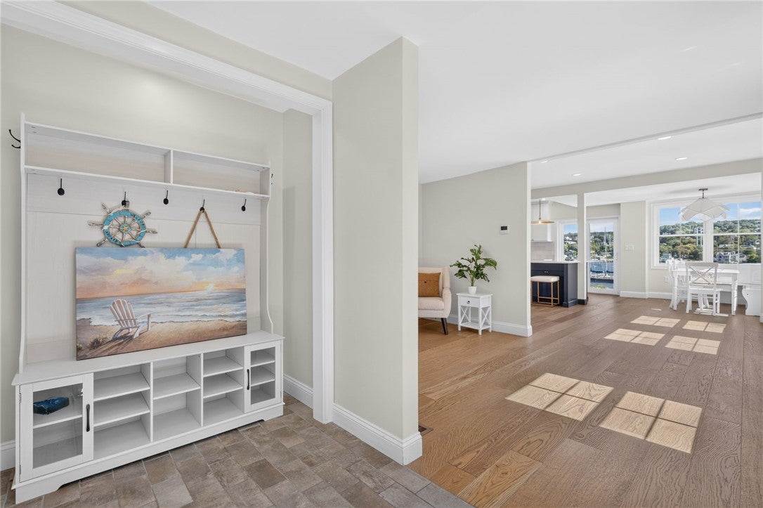 3 Narragansett Boulevard