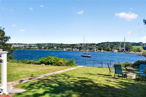 3 NARRAGANSETT BLVD, PORTSMOUTH, RI 02871 - Image 8742d8a2ae796df020be6ee8bc8ebe62/4127597359