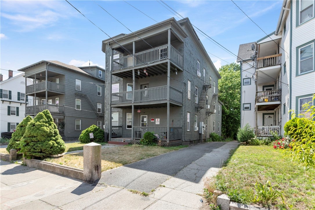 414 Rathbun Street 420