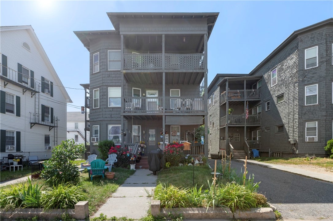 414 Rathbun Street 420