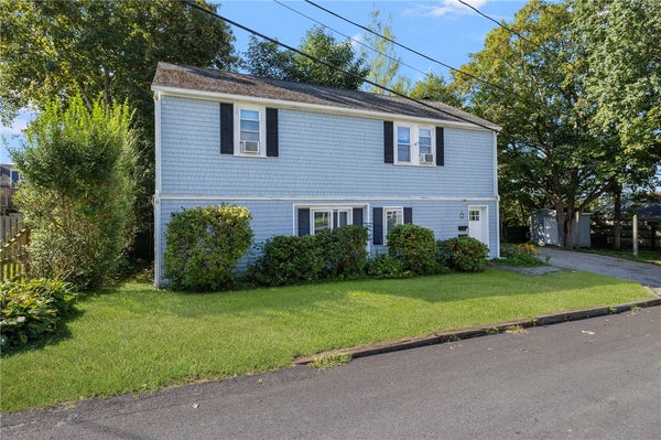 29 SHERWOOD RD, MIDDLETOWN, RI 02842 - Image 87ef11b3fdef227e57327eaebec7b3a2/153108171