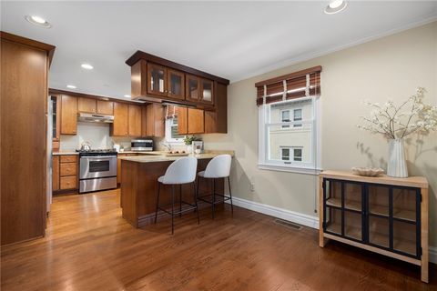 22 Miles Avenue 8 Providence RI 02906