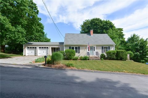 Single Family Residence in Lincoln RI 30 Westwood Road.jpg