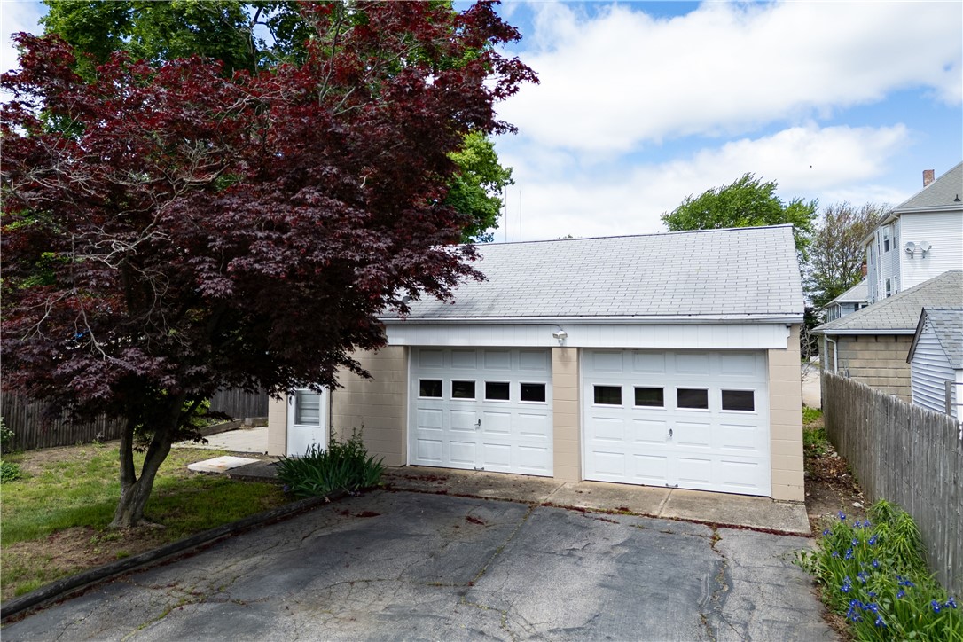 130 Hunts Avenue
