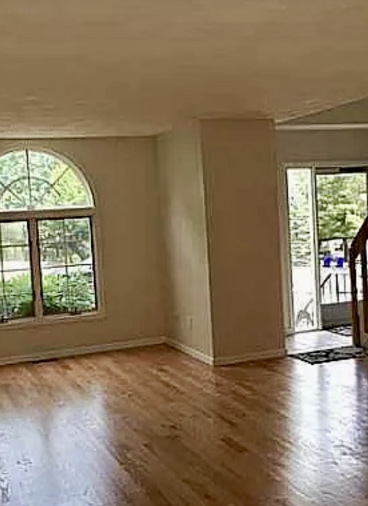 325 New London Avenue A1