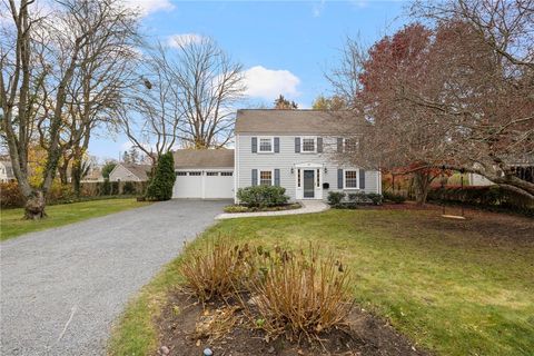 33 Melrose Avenue Barrington RI 02806