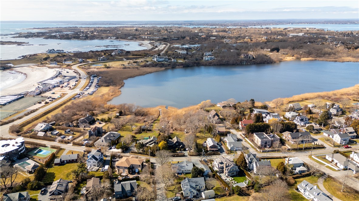 Newport, Rhode Island 02840, United States, 3 Bedrooms Bedrooms, ,2 BathroomsBathrooms,Residential,Active,227531