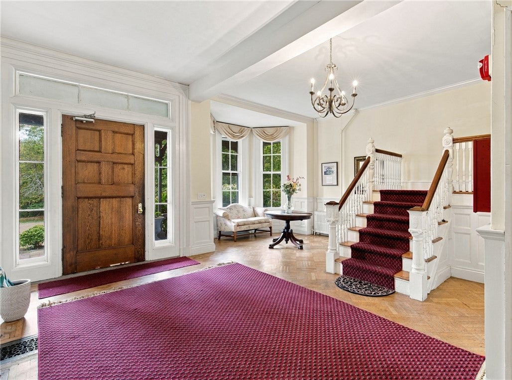 46 Chastellux Avenue M7