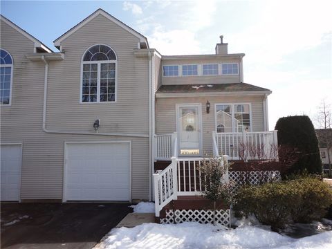 4 Queen Annes Court West Warwick RI 02893