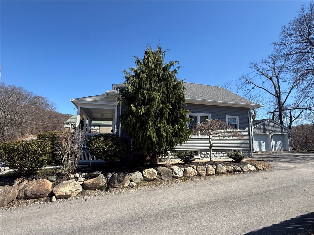 1076 Plainfield Street