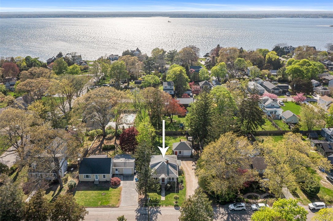119 Alfred Drowne Road