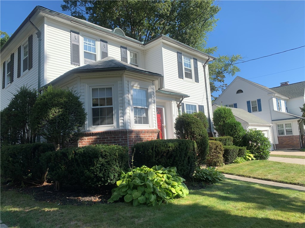 31 Elmcrest Avenue