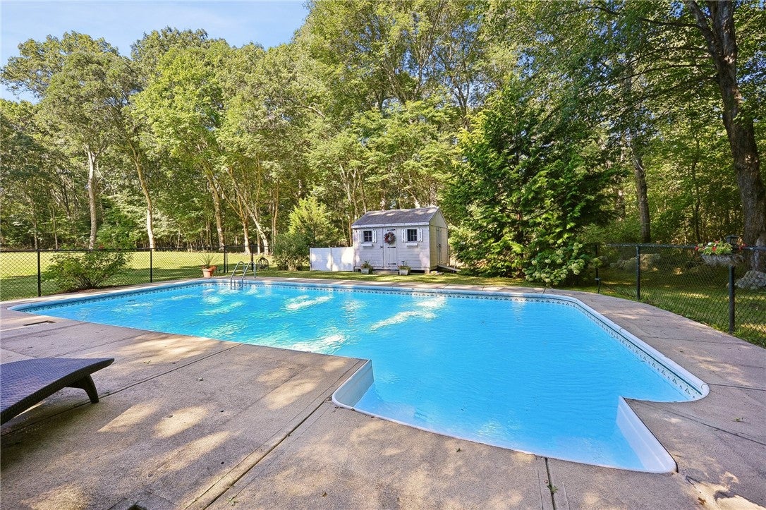 99 Fresh Meadow Road