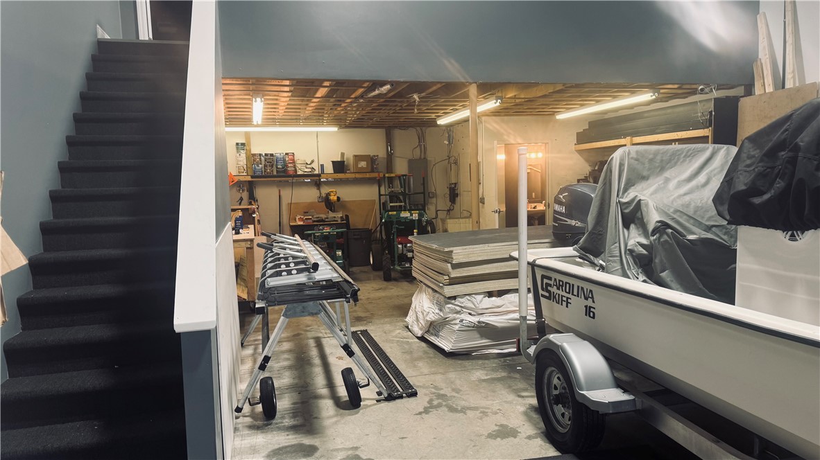 47 Cedar Swamp Road 6