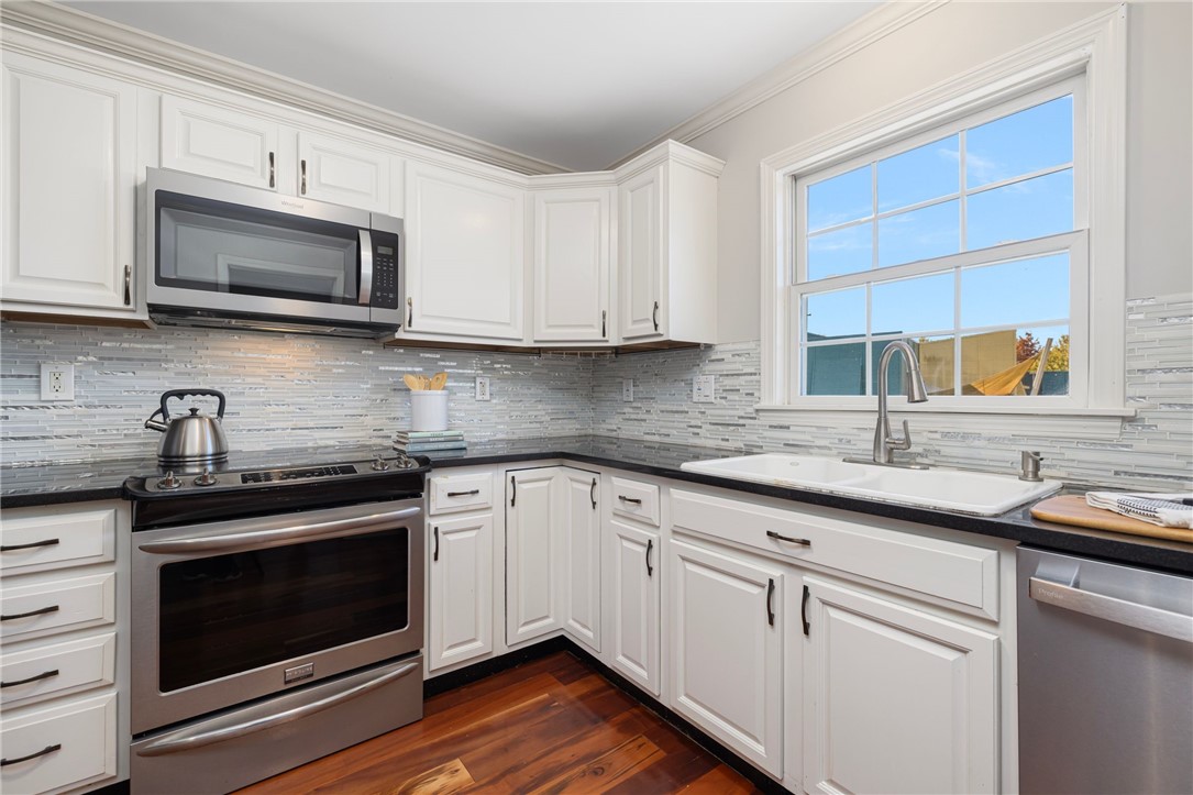 231 Maple Avenue 204