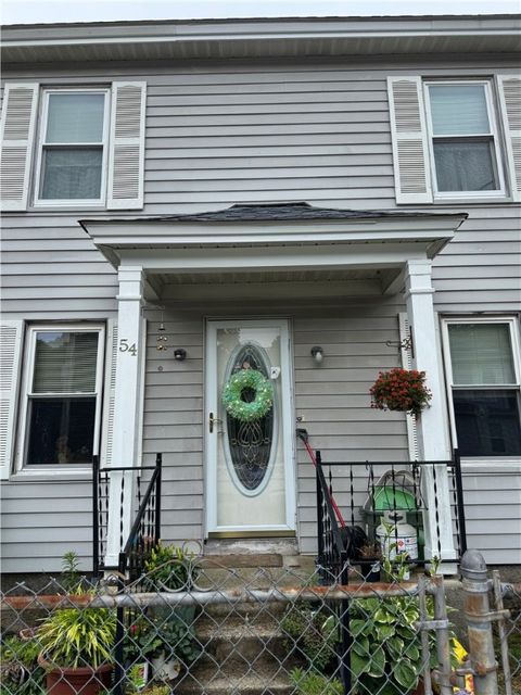 54 Arthur Street West Warwick RI 02893