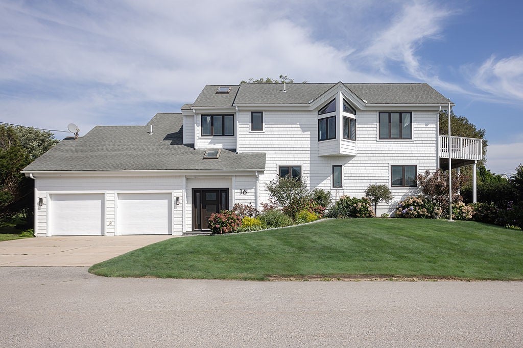 16 Larch Avenue