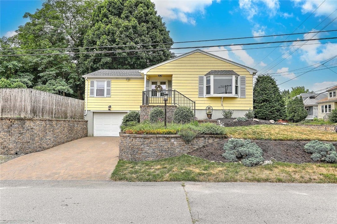 8 Halsey Street