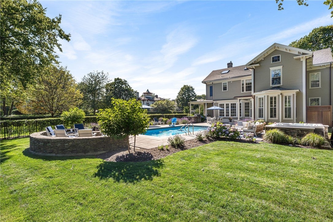 29 Greenough Place
