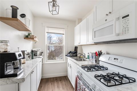 19 Vale Street 3 Providence RI 02908