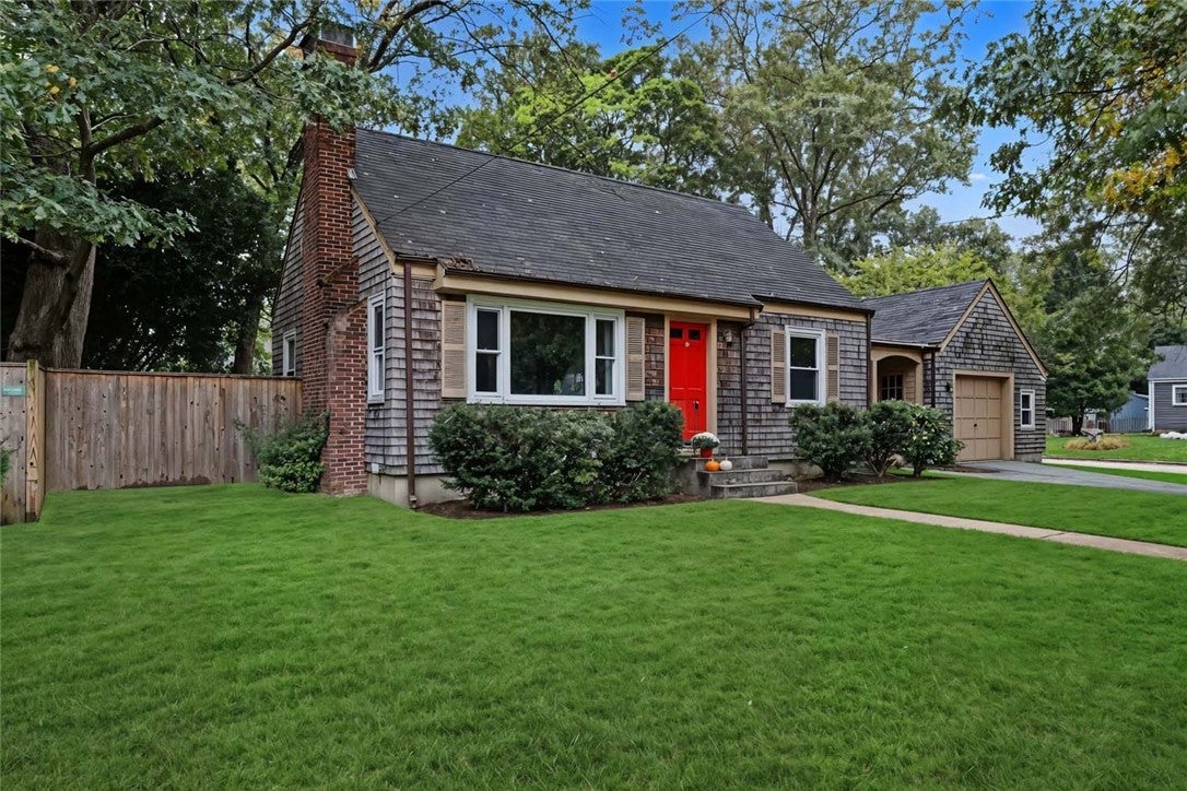 18 Pine Cone Drive